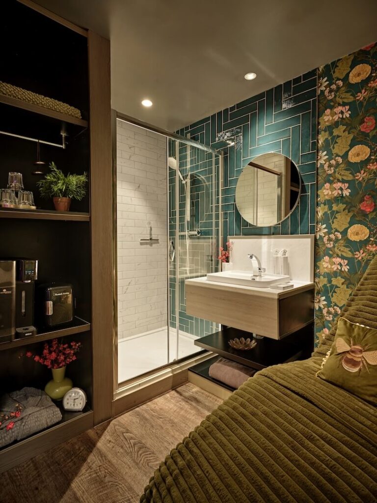 New Guest Specials Gina Conway Aveda Salons and Spas